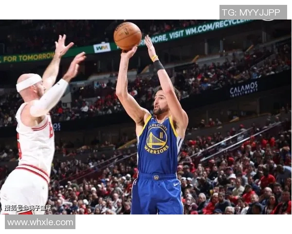 打铁大战？库里缺席勇士半场三分22中2都能赢！鹈鹕全场仅7记三分
