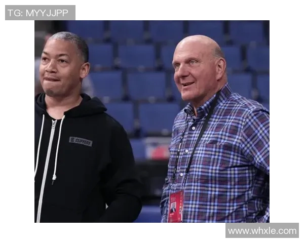 [2026年01月19日]鲍尔全场10+6率队止连客颓势 黄蜂社媒晒其胜利微笑